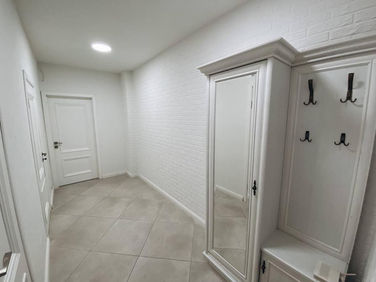 צ'יסינאו Historical Apartment מראה חיצוני תמונה